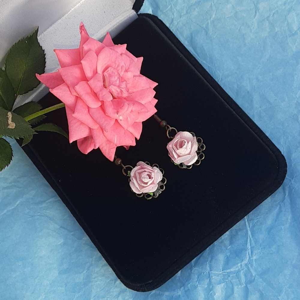 🌹⚘Nwt Pink Rose Earings 3 for $15⚘🌹